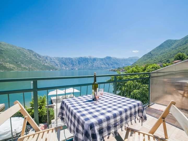 Apartments Iva كوتور المظهر الخارجي الصورة