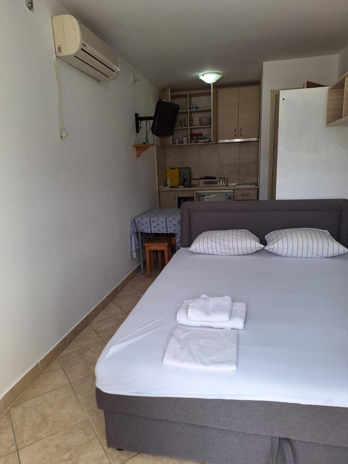 Apartments Iva كوتور المظهر الخارجي الصورة