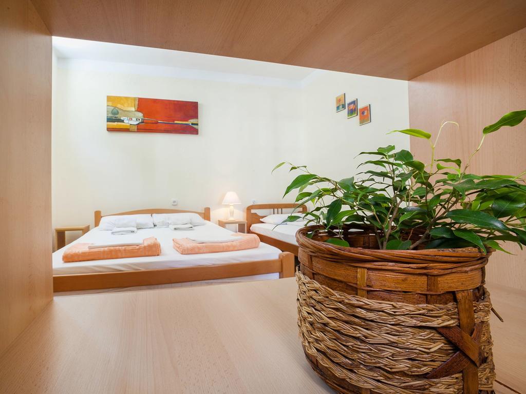 Apartments Iva كوتور المظهر الخارجي الصورة